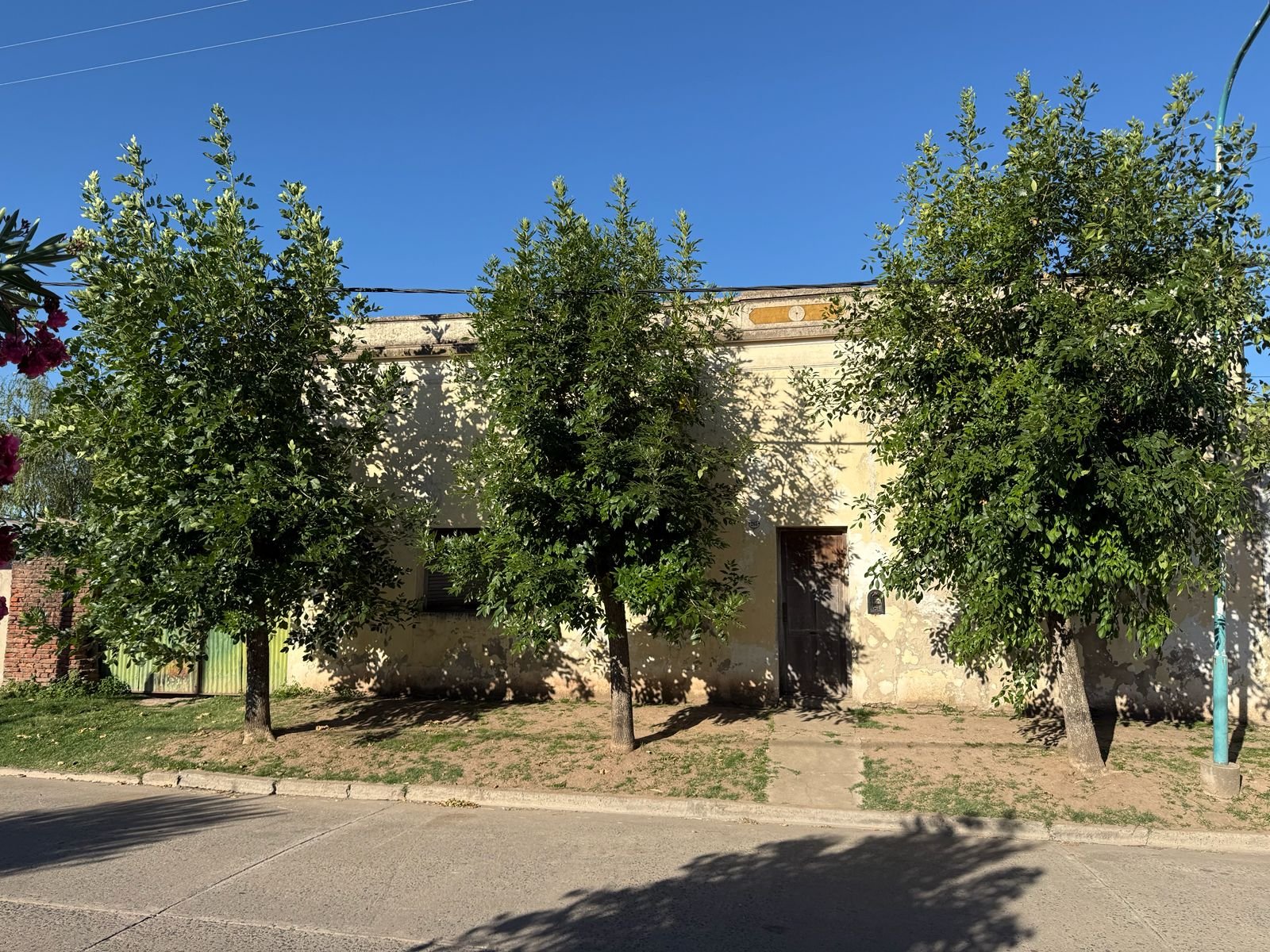 CASA EN VENTA * Derechos Hereditarios* Calle 105 entre 18 y 20 (Navarro, BS AS)